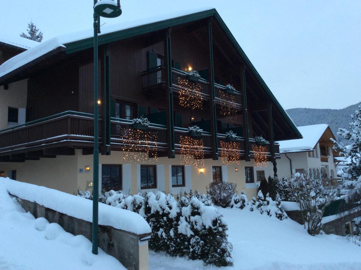 Hotel Panorama Garni Ingrid Toblach Exteriér fotografie